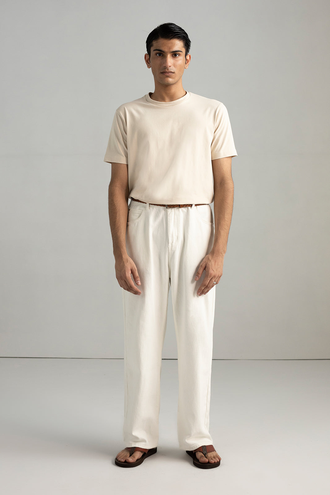 BASIC MEDIUM WEIGHT T-SHIRT