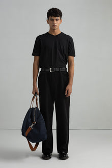 BASIC V-NECK T-SHIRT