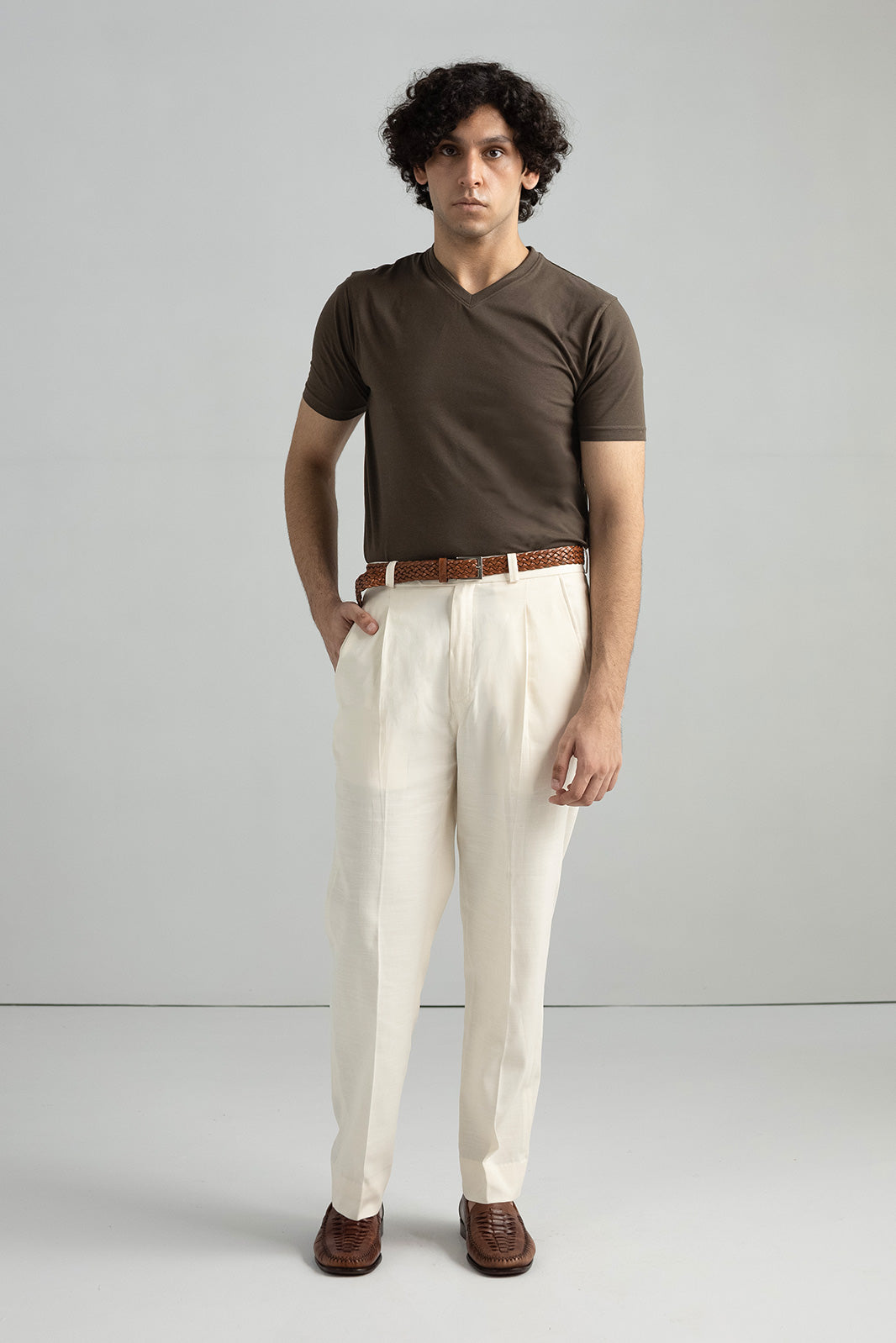 V-NECK T-SHIRT