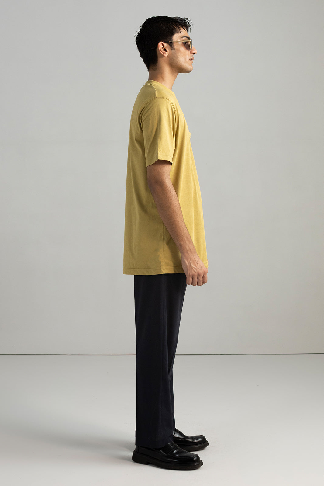 REGULAR FIT T-SHIRT WITH POCKET