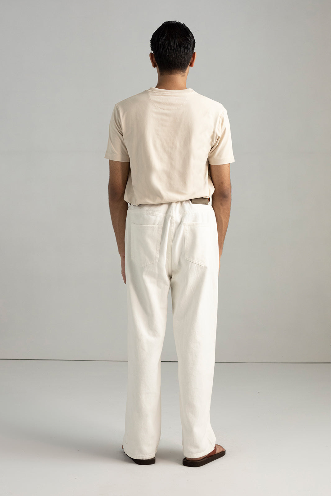 BASIC MEDIUM WEIGHT T-SHIRT