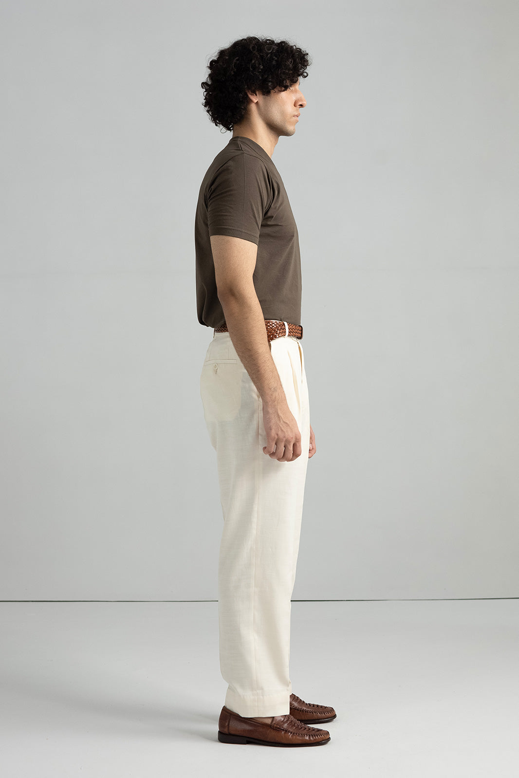 V-NECK T-SHIRT