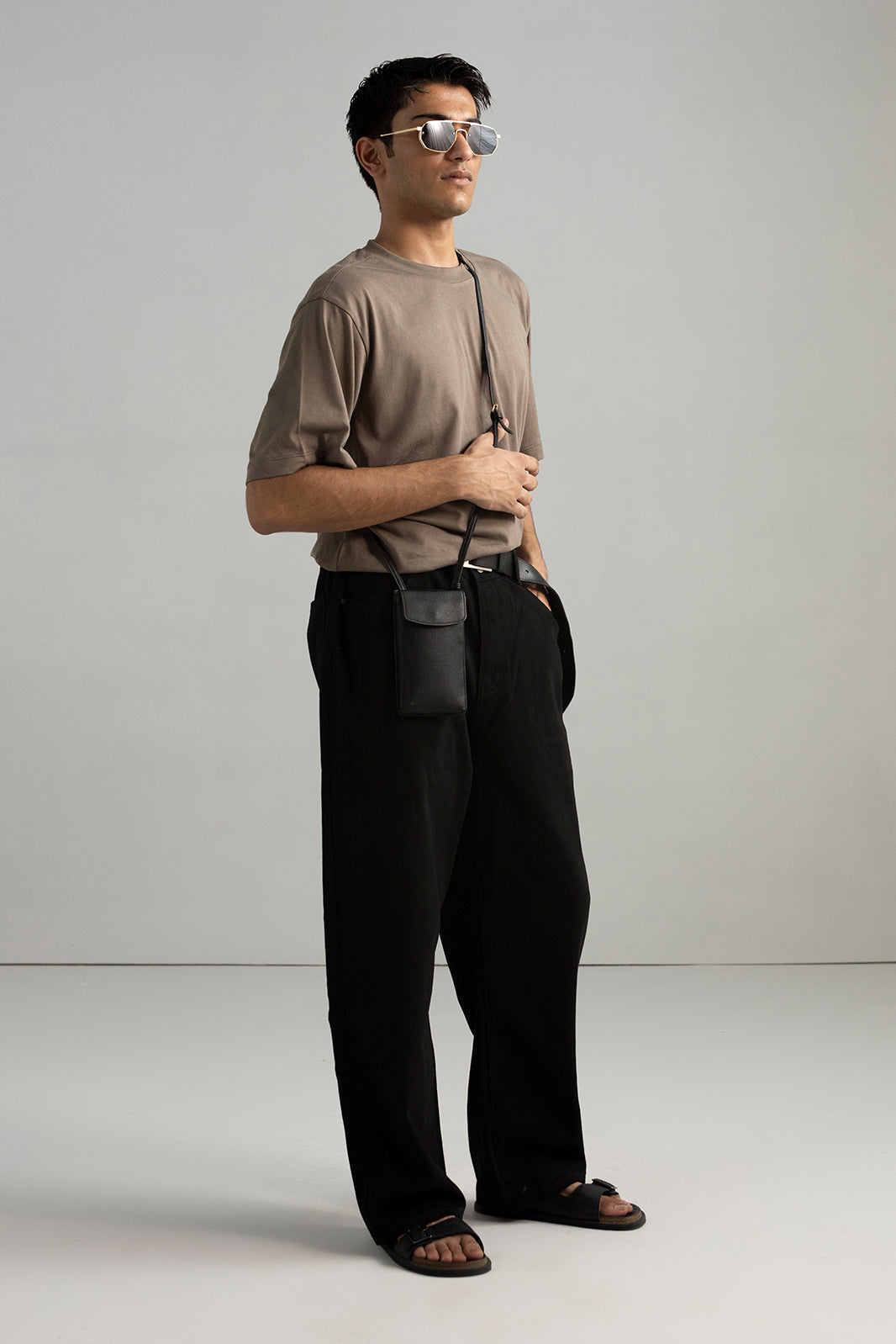 BASIC MEDIUM WEIGHT T-SHIRT