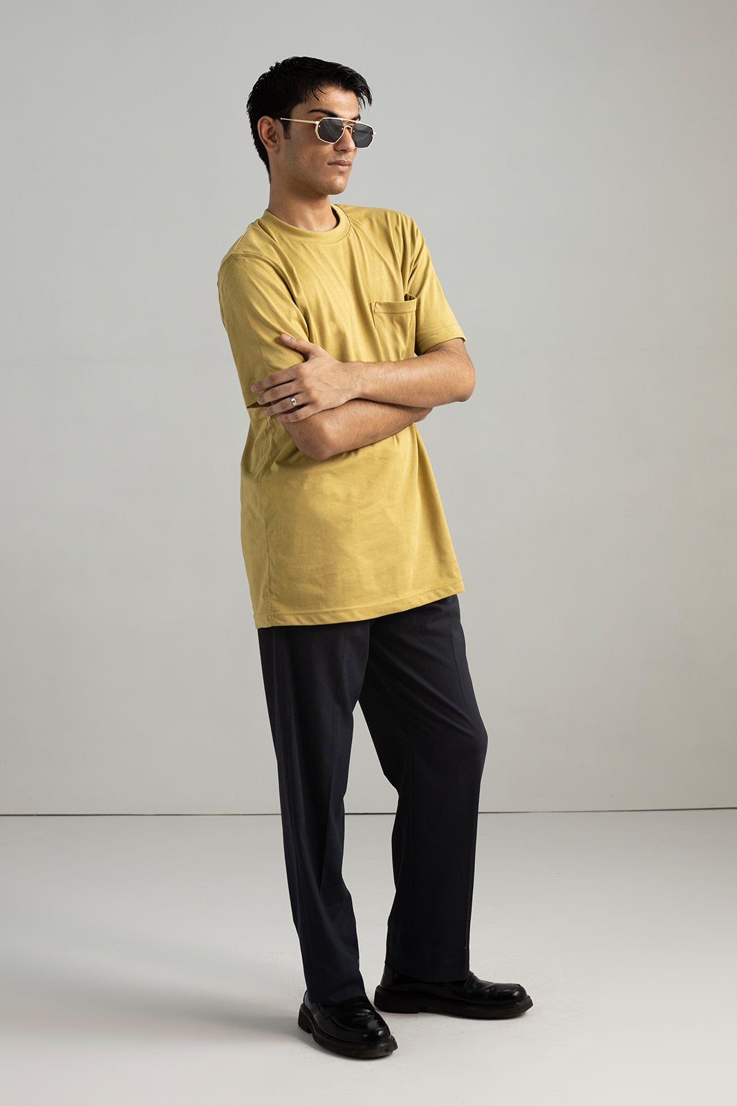 REGULAR FIT T-SHIRT WITH POCKET