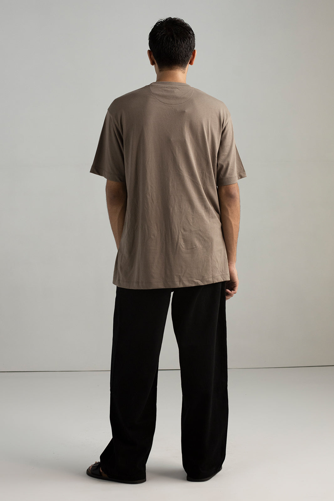 BASIC MEDIUM WEIGHT T-SHIRT