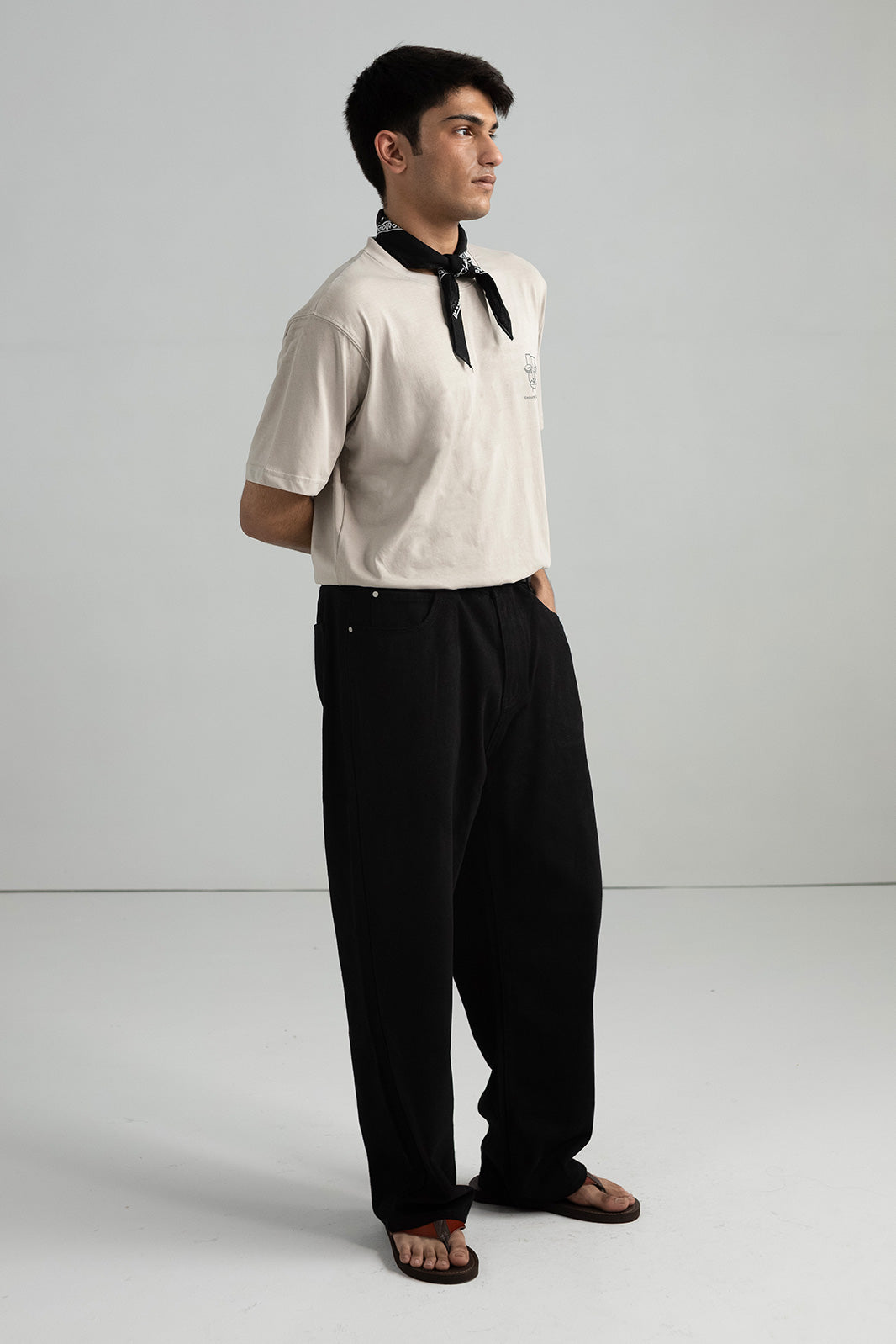 CONTRAST ABSTRACT  PRINT T-SHIRT